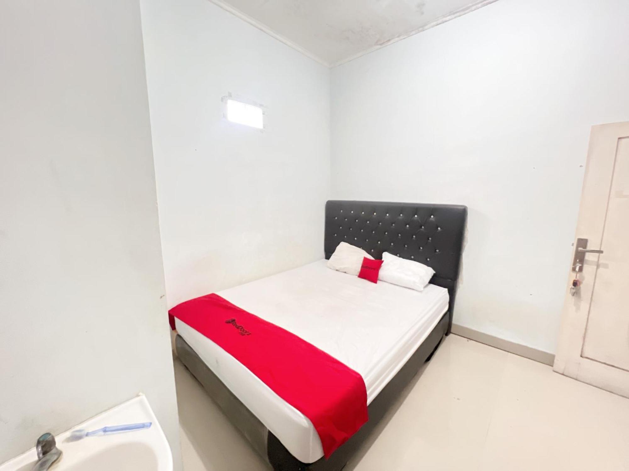Reddoorz At Kay Residence Waydadi Lampung Бандар-Лампунг Экстерьер фото